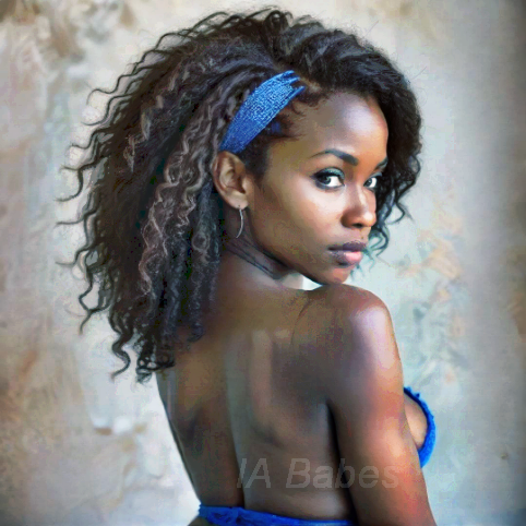 Sadio, 19 ans, Africaine en quête d’une aventure libertine épicée !